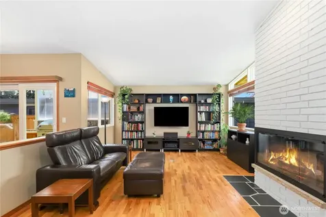 4718 48th Avenue SW Seattle WA 98116