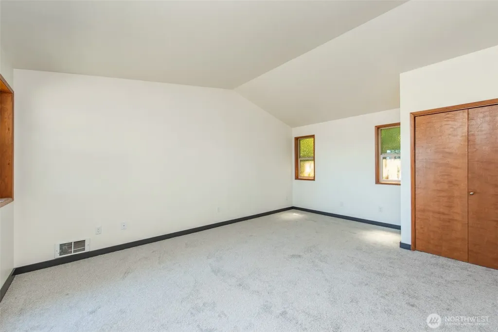 1603 E 5th Street Port Angeles WA 98362