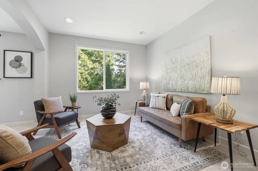 35112 SE Swenson Street Snoqualmie WA 98065