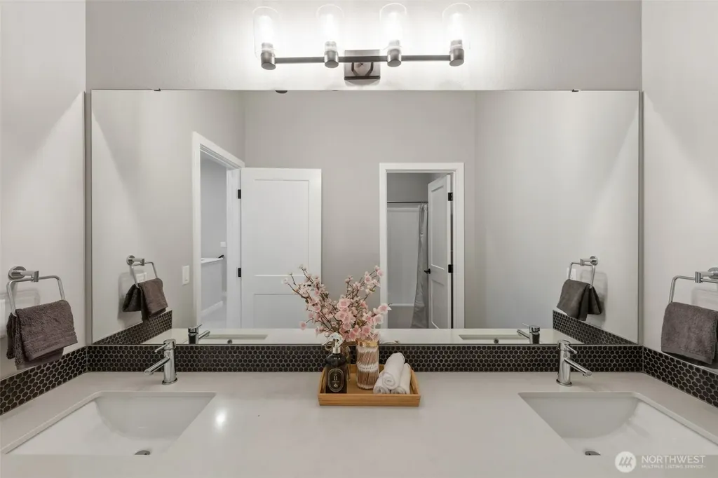 1086 Collier Place SW Issaquah WA 98027