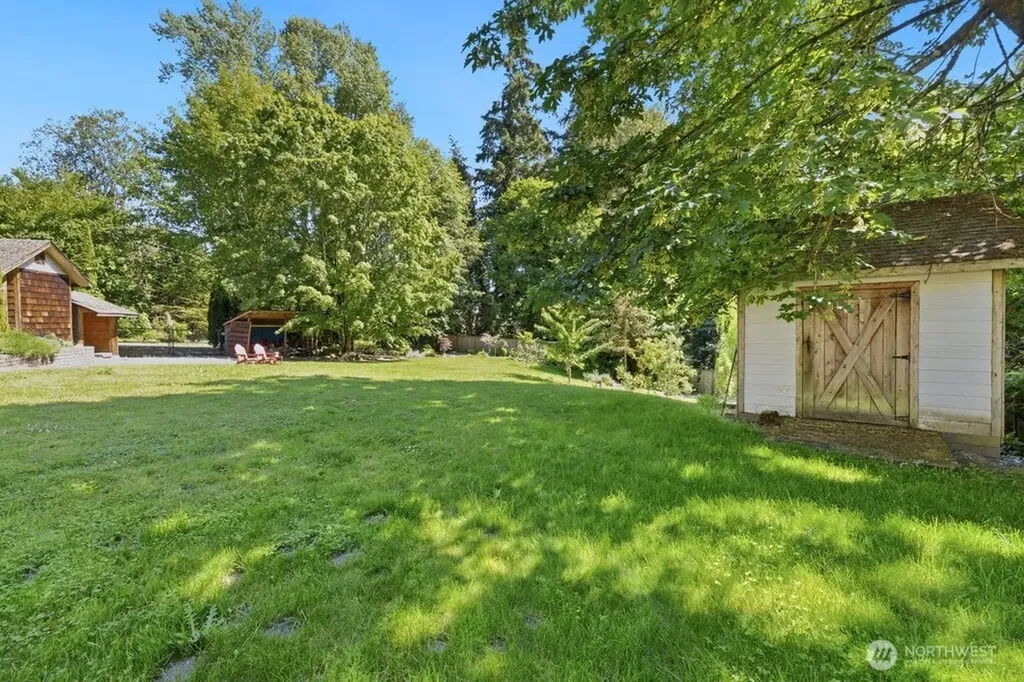 7547 NE 200th Street Kenmore WA 98028