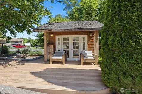 7547 NE 200th Street Kenmore WA 98028