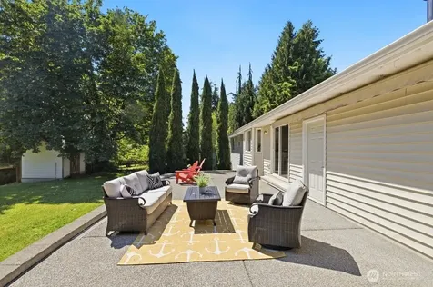 7547 NE 200th Street Kenmore WA 98028