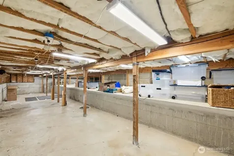 7547 NE 200th Street Kenmore WA 98028