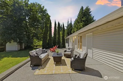 7547 NE 200th Street Kenmore WA 98028