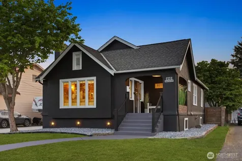 1904 Lafromboise Street Enumclaw WA 98022