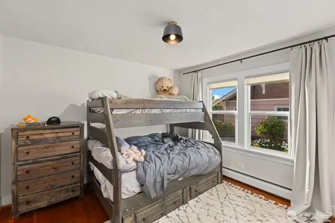 1904 Lafromboise Street Enumclaw WA 98022