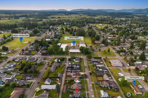 1904 Lafromboise Street Enumclaw WA 98022
