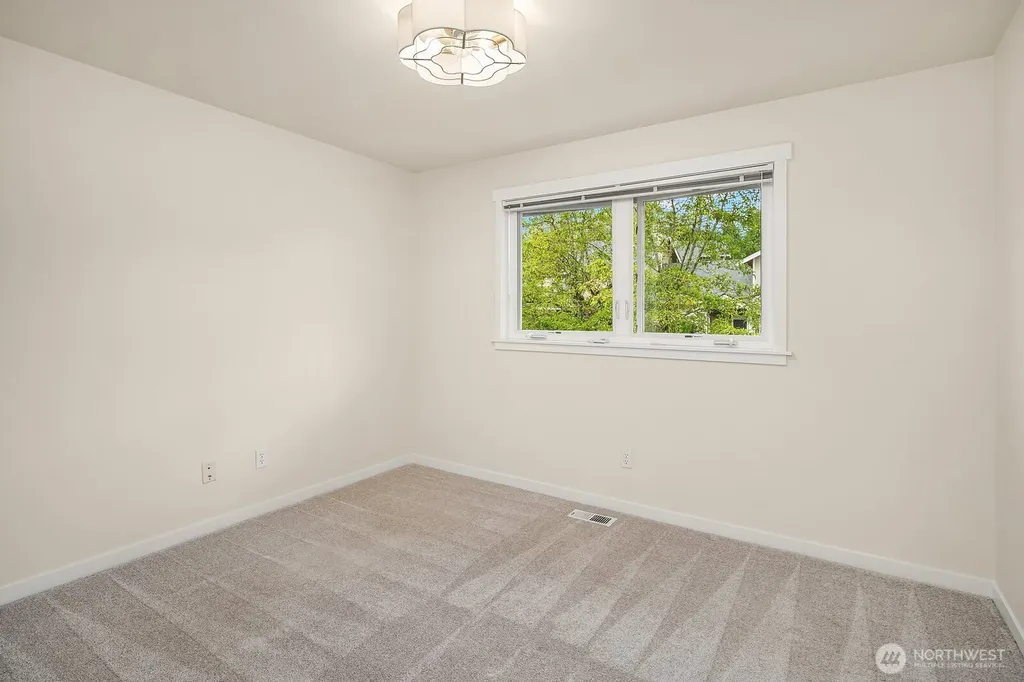 35225 SE Sequoia Place Snoqualmie WA 98065