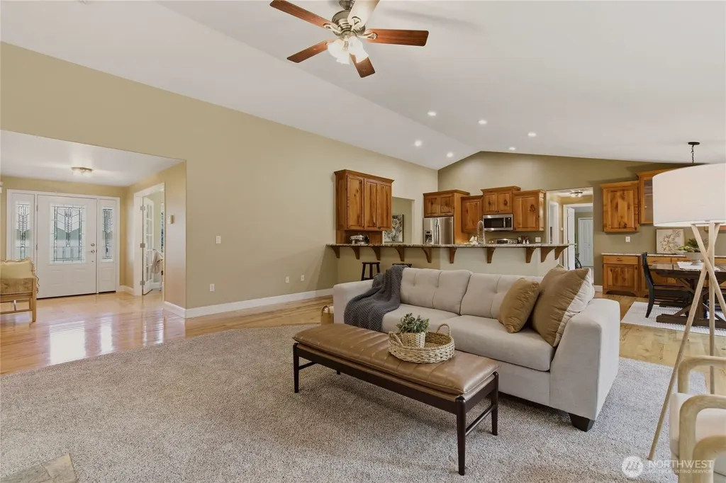40145 268th Avenue SE Enumclaw WA 98022