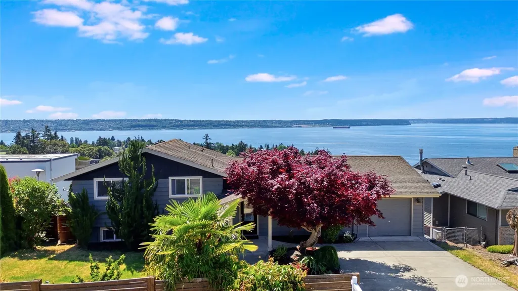 5530 Frances Avenue NE Tacoma WA 98422