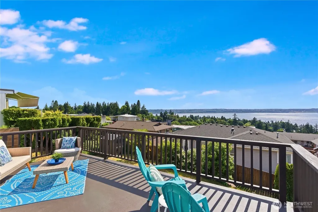 5530 Frances Avenue NE Tacoma WA 98422