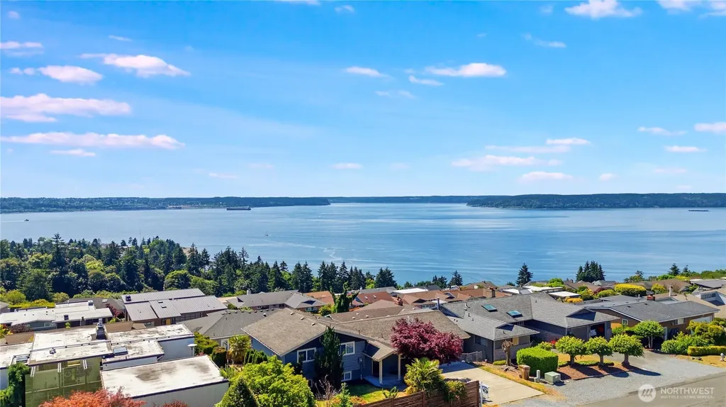 5530 Frances Avenue NE Tacoma WA 98422