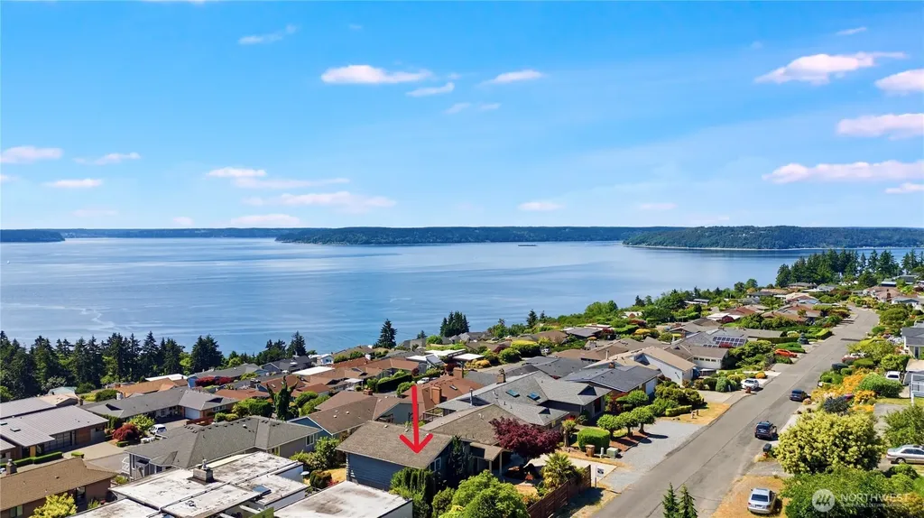 5530 Frances Avenue NE Tacoma WA 98422