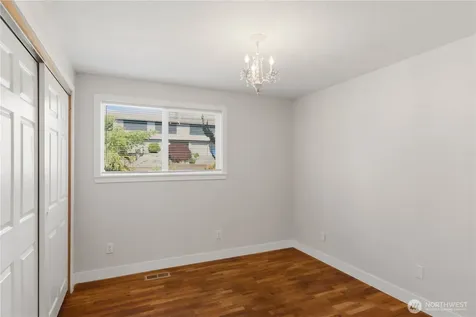 5530 Frances Avenue NE Tacoma WA 98422