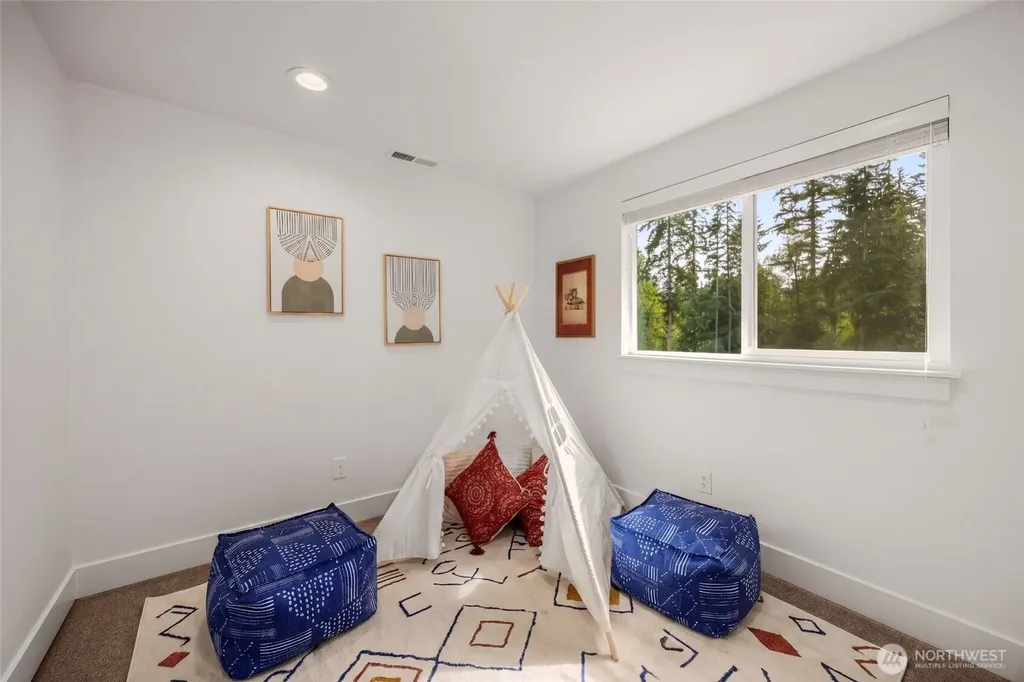 21604 78th Avenue SE Woodinville WA 98072