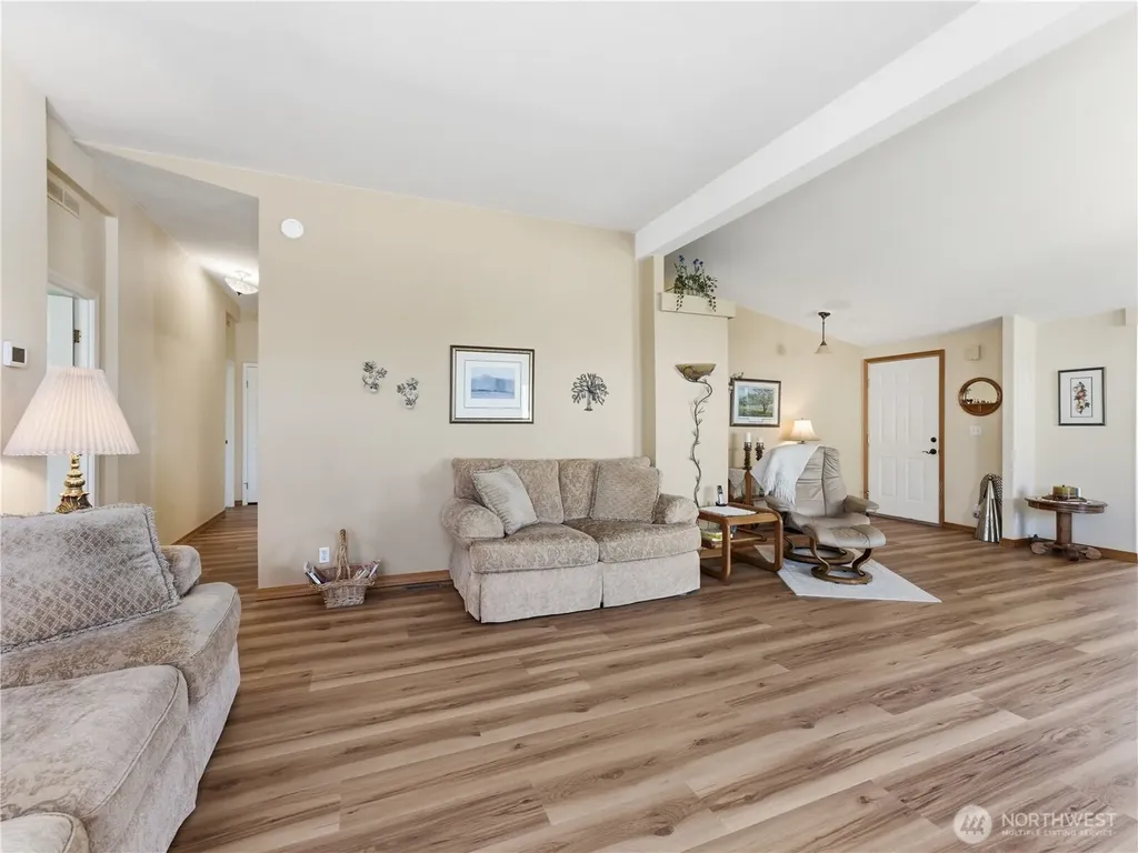 564 Sunday Drive East Wenatchee WA 98802