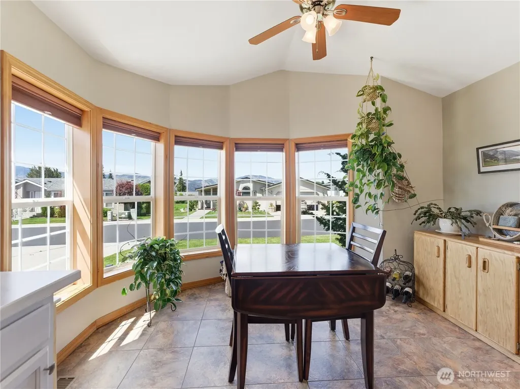 564 Sunday Drive East Wenatchee WA 98802