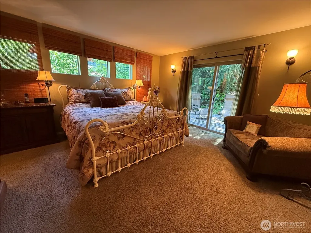 321 N Standstill Drive S Hoodsport WA 98548