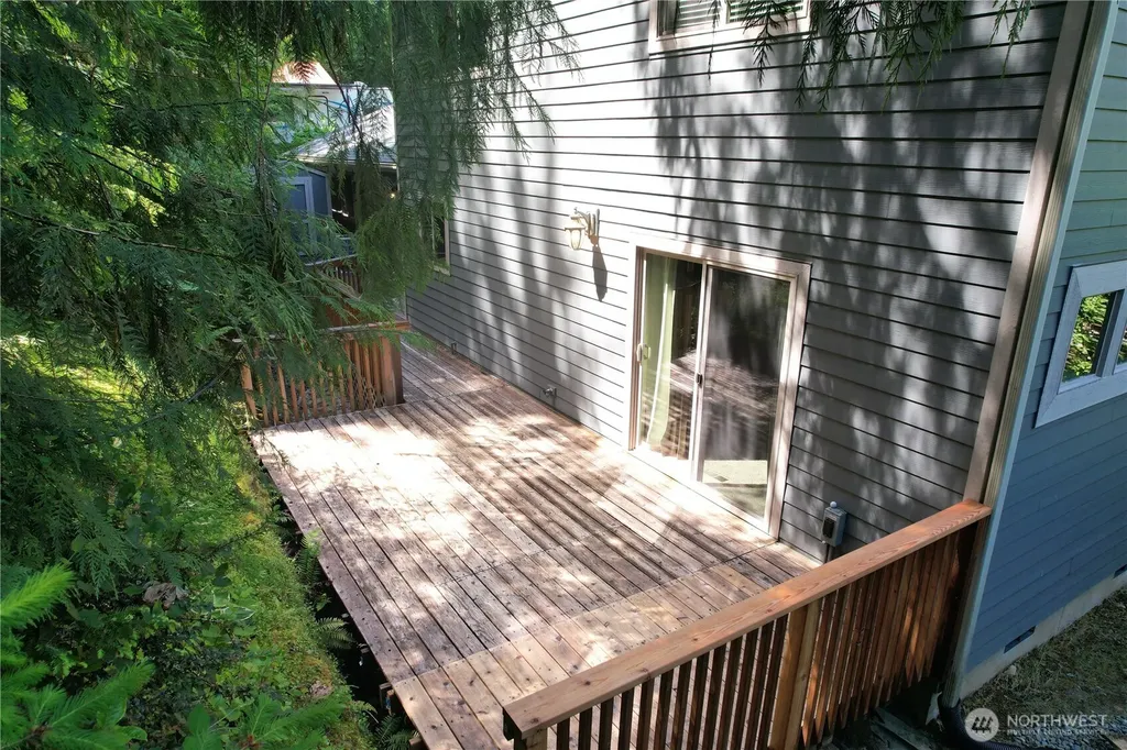 321 N Standstill Drive S Hoodsport WA 98548