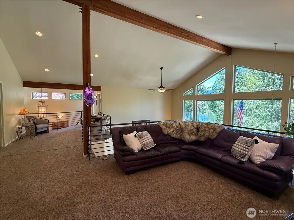 321 N Standstill Drive S Hoodsport WA 98548