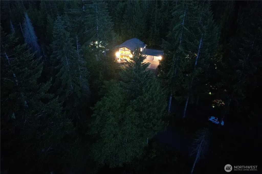 321 N Standstill Drive S Hoodsport WA 98548