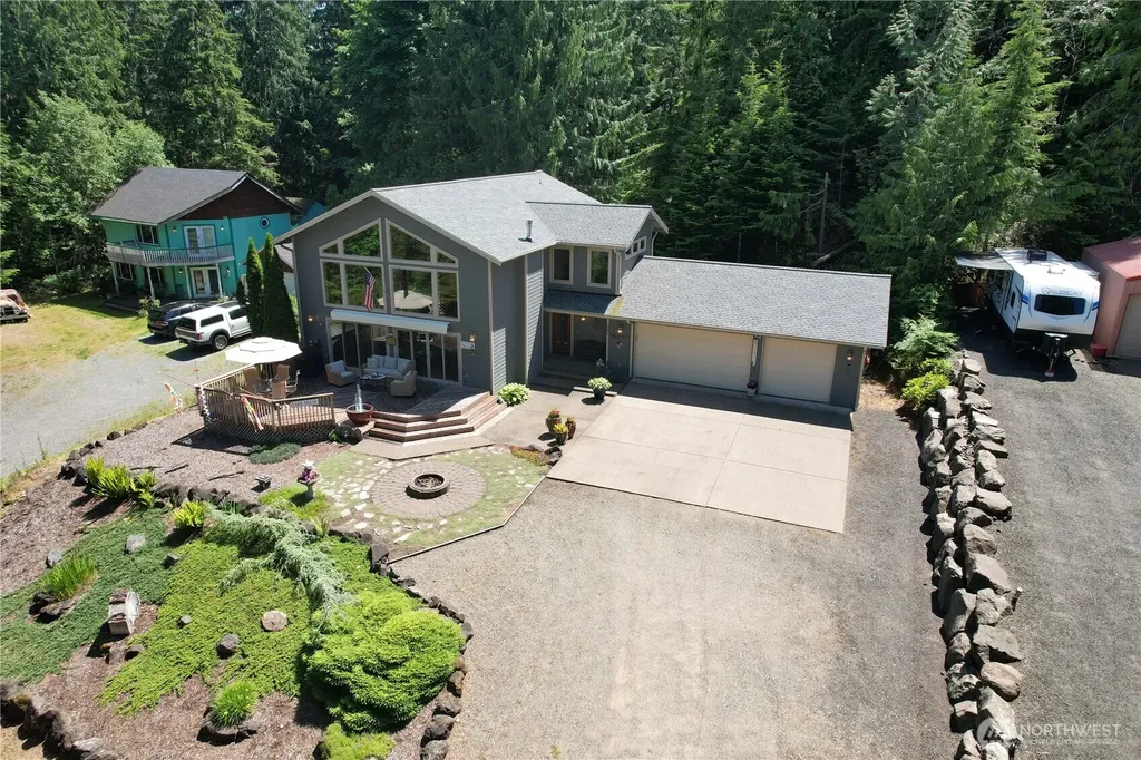 321 N Standstill Drive S Hoodsport WA 98548