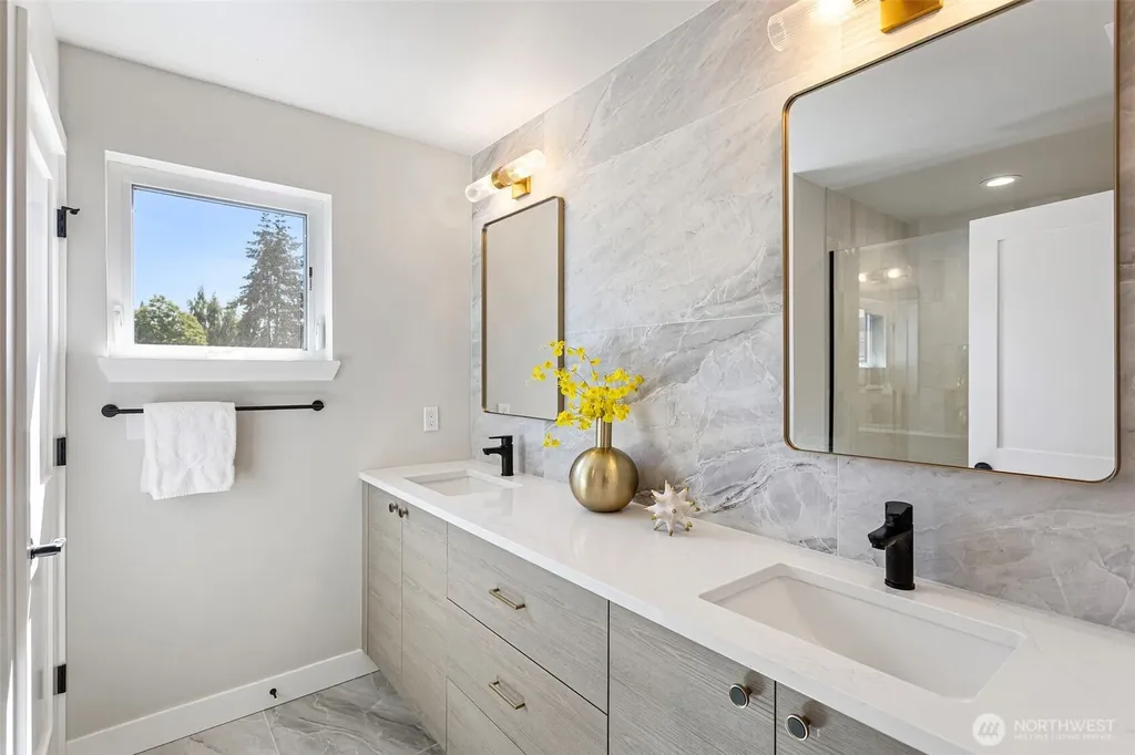 4116 NE 60th Street Seattle WA 98115