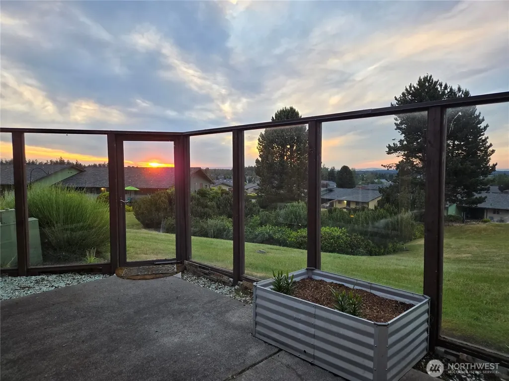 1301 S 3rd Avenue Sequim WA 98382