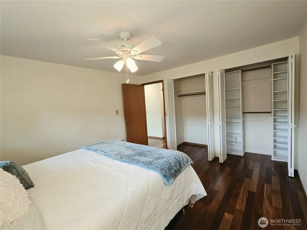 1301 S 3rd Avenue Sequim WA 98382