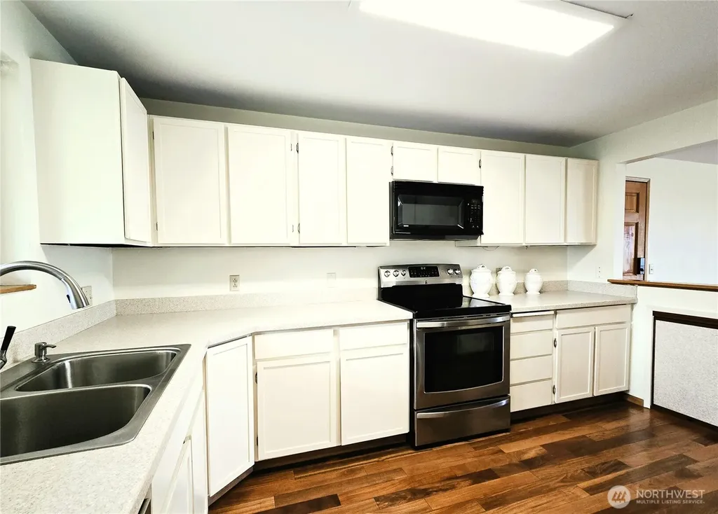1301 S 3rd Avenue Sequim WA 98382