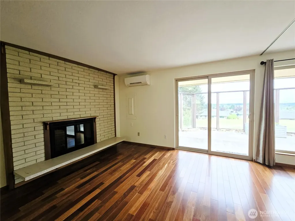 1301 S 3rd Avenue Sequim WA 98382