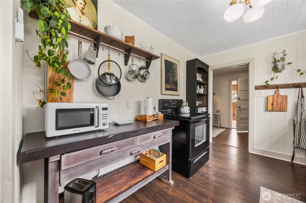 28 Main Street Methow WA 98834