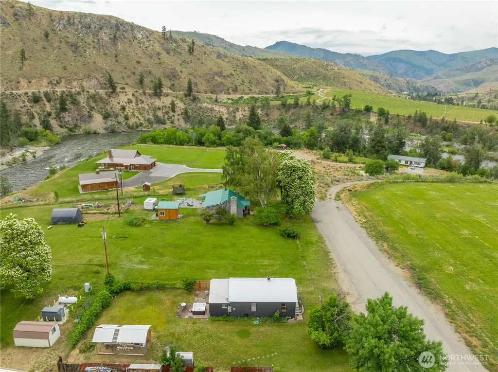 28 Main Street Methow WA 98834