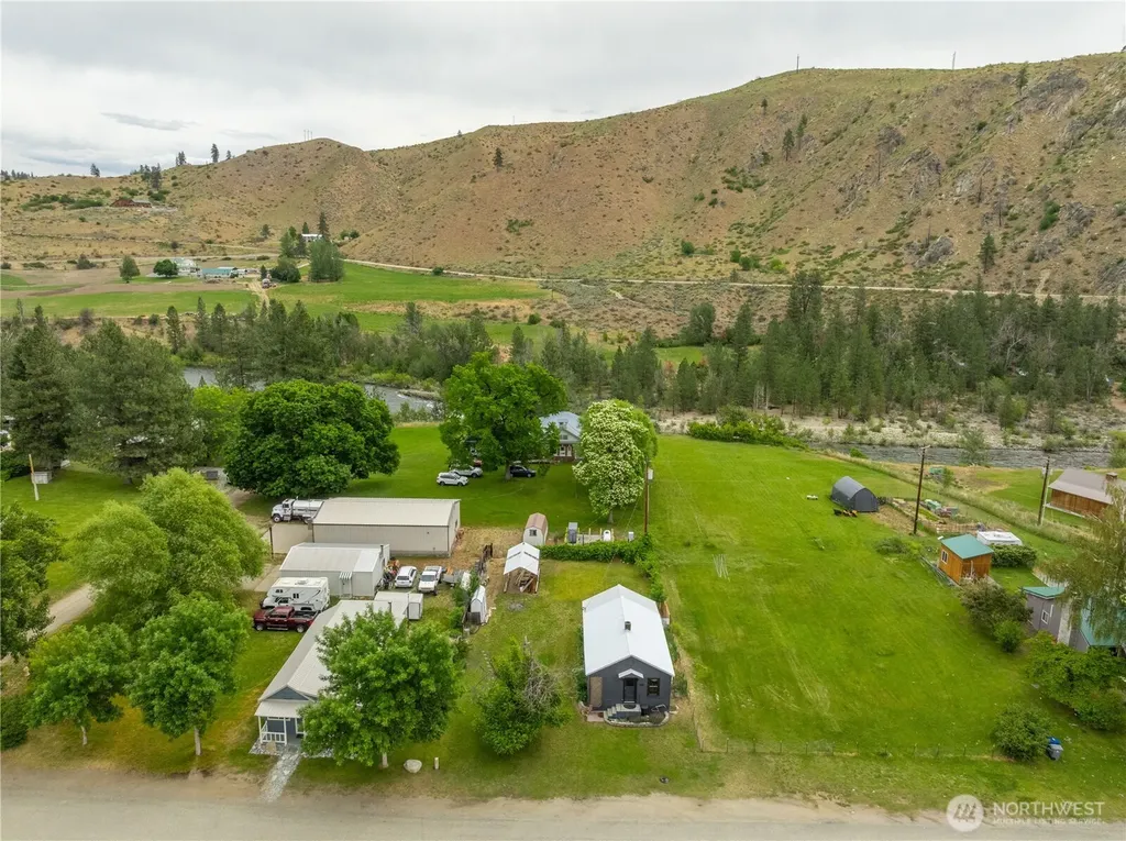 28 Main Street Methow WA 98834