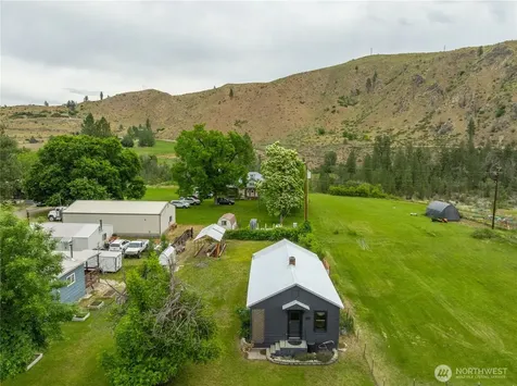 28 Main Street Methow WA 98834