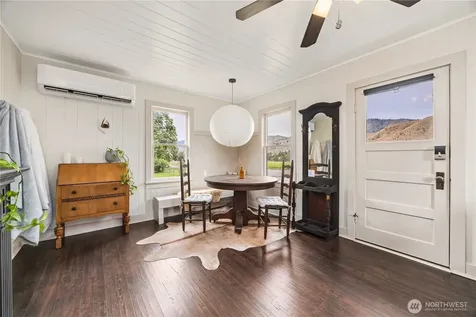 28 Main Street Methow WA 98834