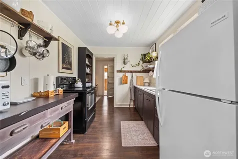 28 Main Street Methow WA 98834