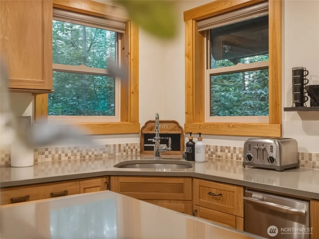 7482 Miller Way Deming WA 98244