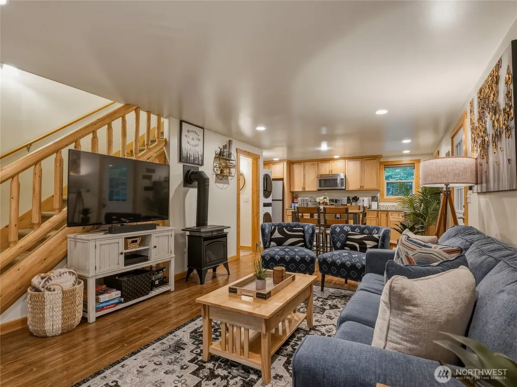 7482 Miller Way Deming WA 98244