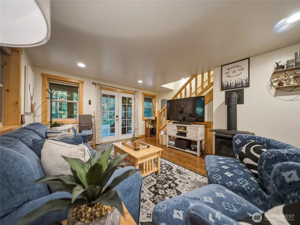 7482 Miller Way Deming WA 98244
