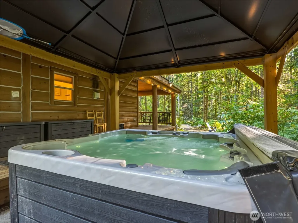 7482 Miller Way Deming WA 98244