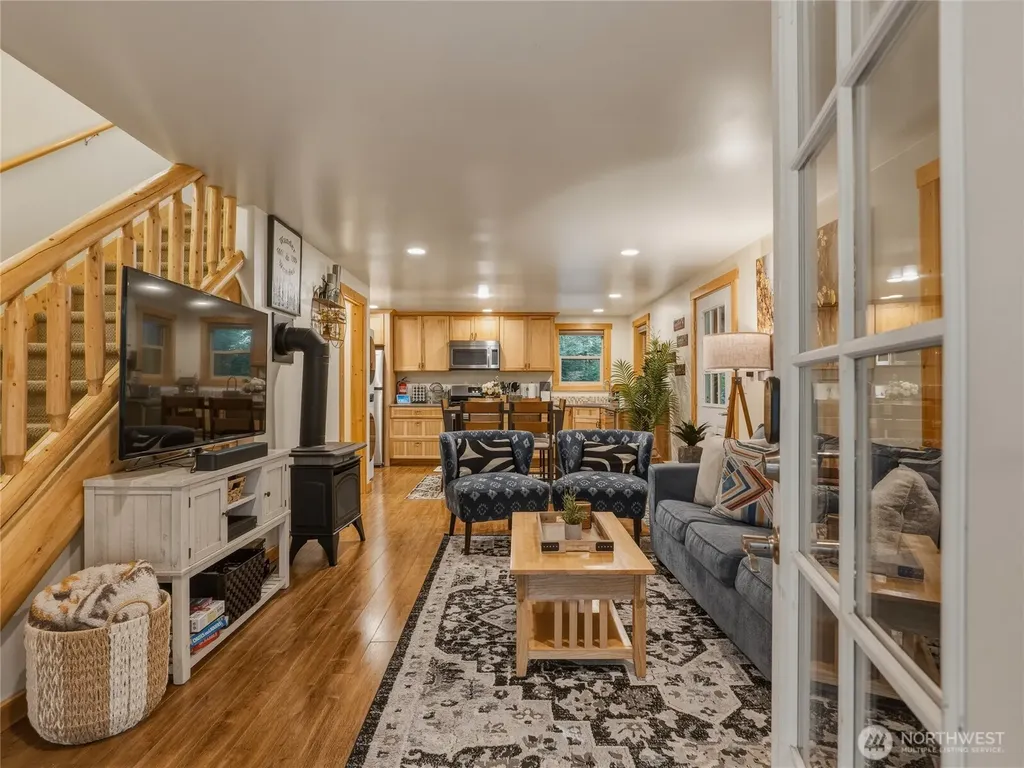 7482 Miller Way Deming WA 98244