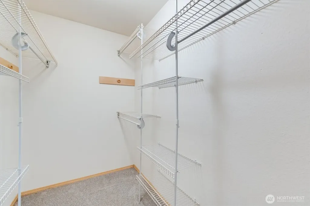 8 Ammons Lane Longview WA 98632