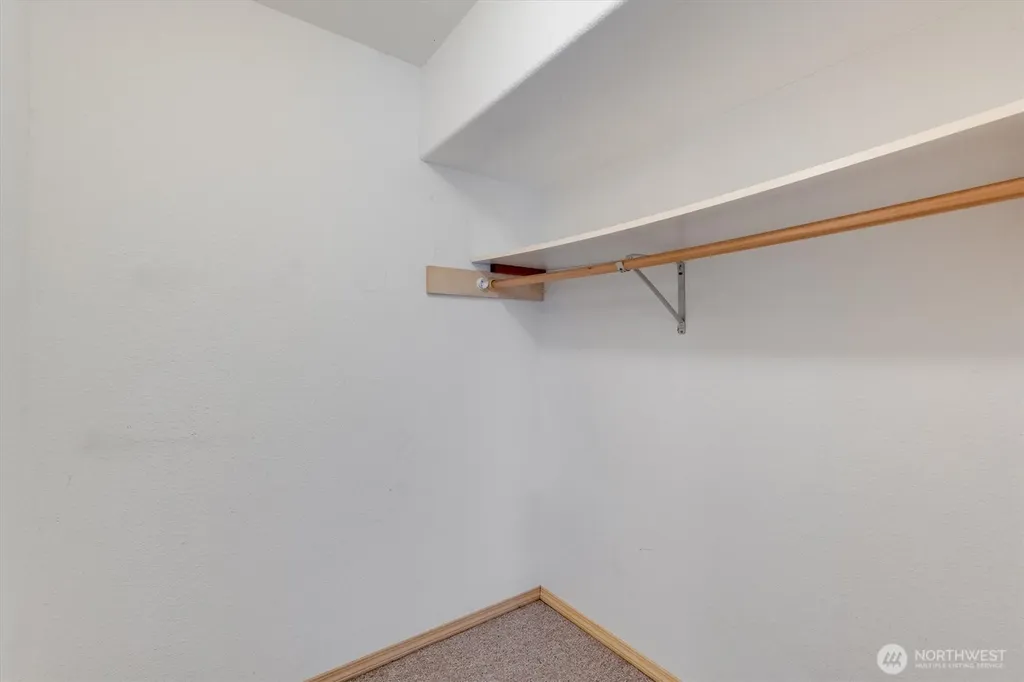 8 Ammons Lane Longview WA 98632