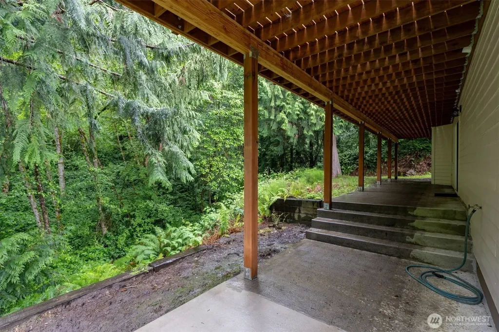 8 Ammons Lane Longview WA 98632