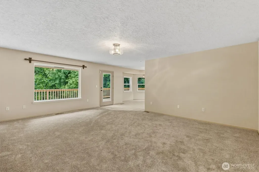 8 Ammons Lane Longview WA 98632