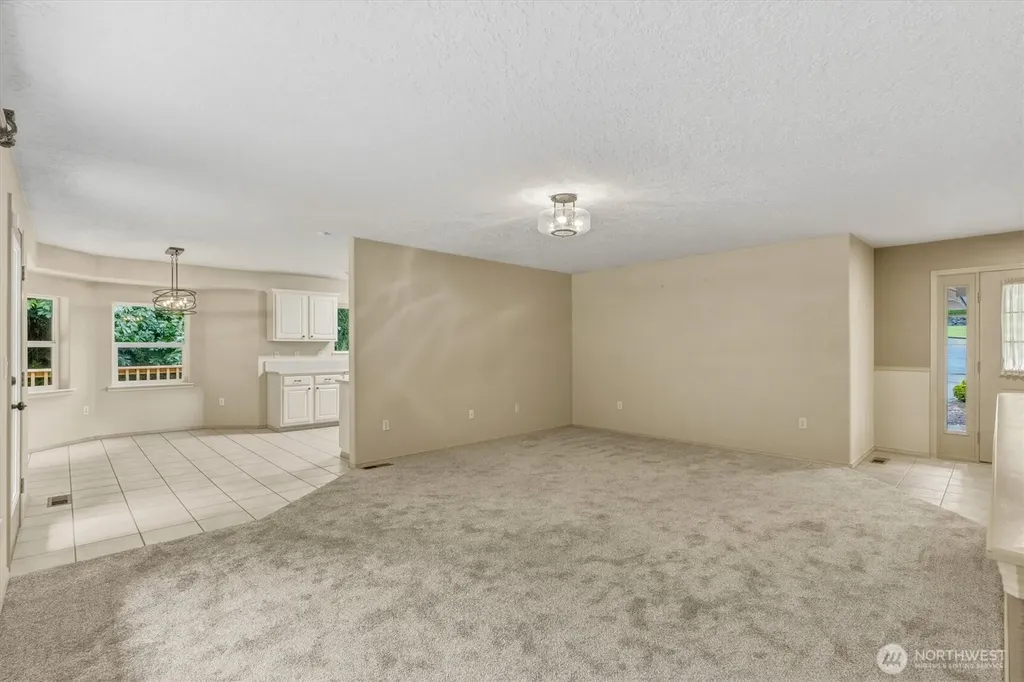 8 Ammons Lane Longview WA 98632