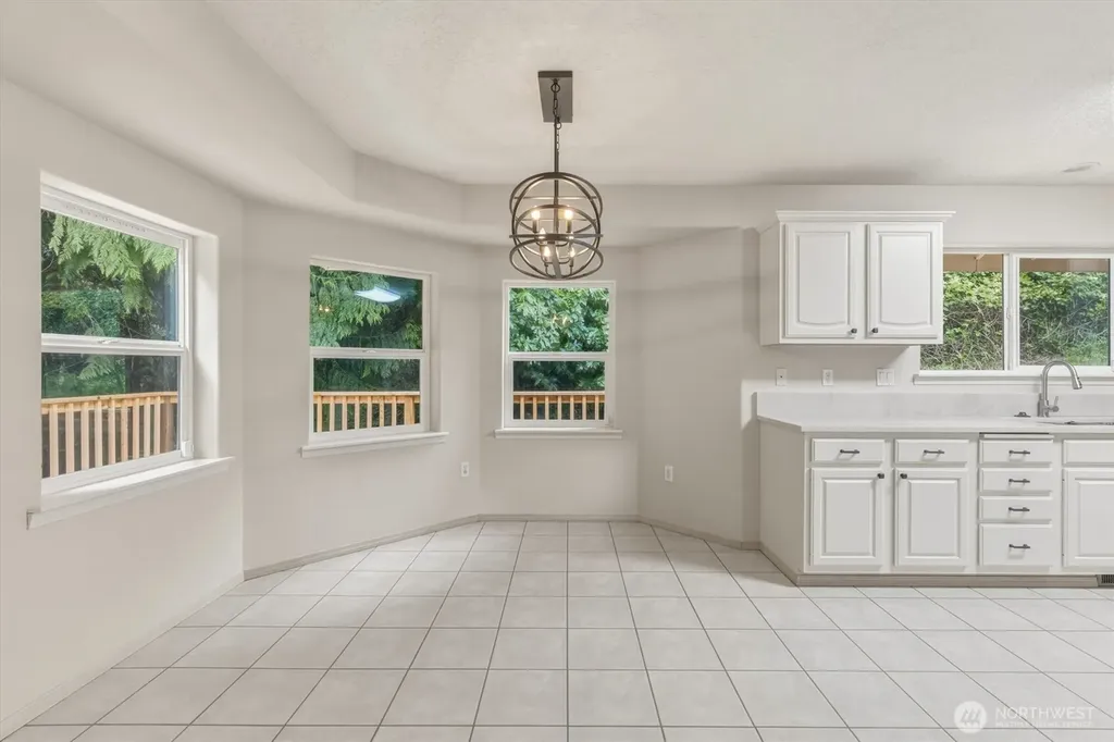 8 Ammons Lane Longview WA 98632