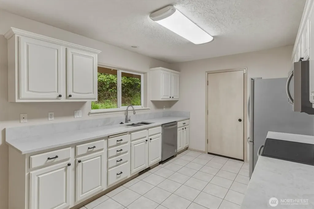 8 Ammons Lane Longview WA 98632
